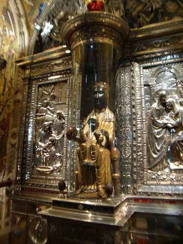 La Mare de Déu de Montserrat at Montserrat (Monistrol de Montserrat, Catalunya, Espanya)