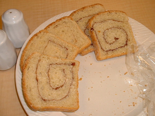 Cinnamon Raisin loaf slices