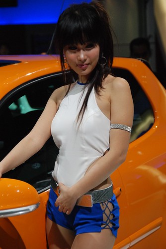 Girls and car are so sexy