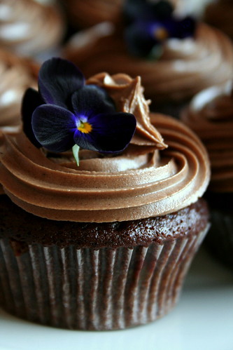 Chocolate Brown and Cream Wedding Cake Chocolate Cupcakes Rose cascades