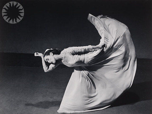 photo of Martha Graham, en dance