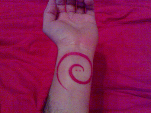 Portonovo · Il Trave · Debian Swirl tattoo 