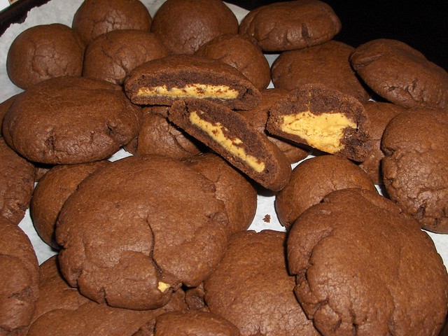 Peanut Butter Filled Chocolate Cookies (wrecipe) by A Worthy Image