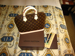 Louis Vuitton - Alma Sac de Ville & Koala Bracelet Multicolore