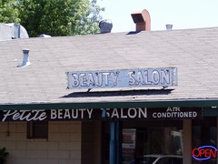 20050722 Petite Beauty Salon