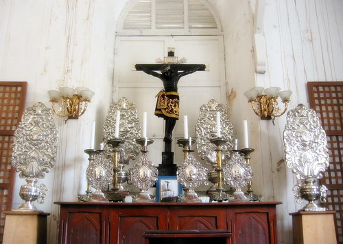 Altar with ramilletes