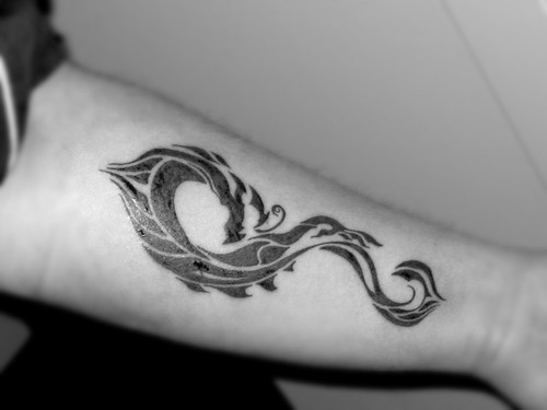 A little photo of my very first tattoo in the photo it is just 2 hours
