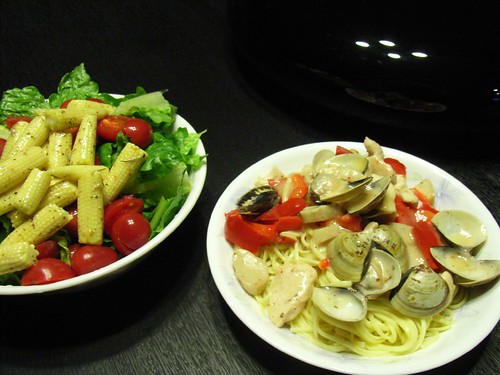雞胸肉,海鮮蘑菇,義大利麵&沙拉