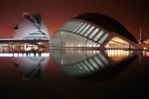 City of Arts and Sciences - Valencia: A Bike Tour In The Turia Gardens In Search For Free Attractions