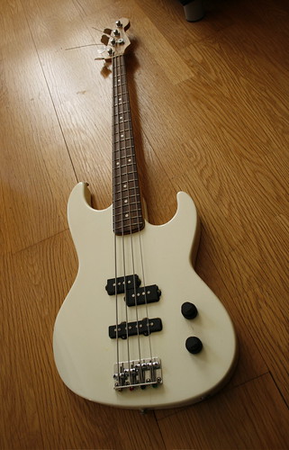 Fender Prodigy Bass