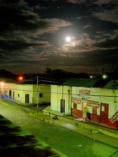 The Moon over Calle Arsenal