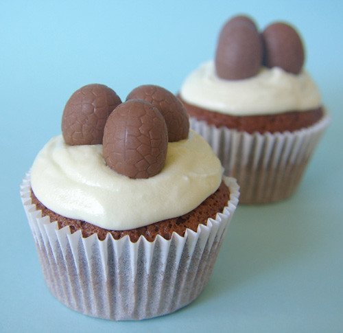 Chocolate Easter Cupcakes by mejika.