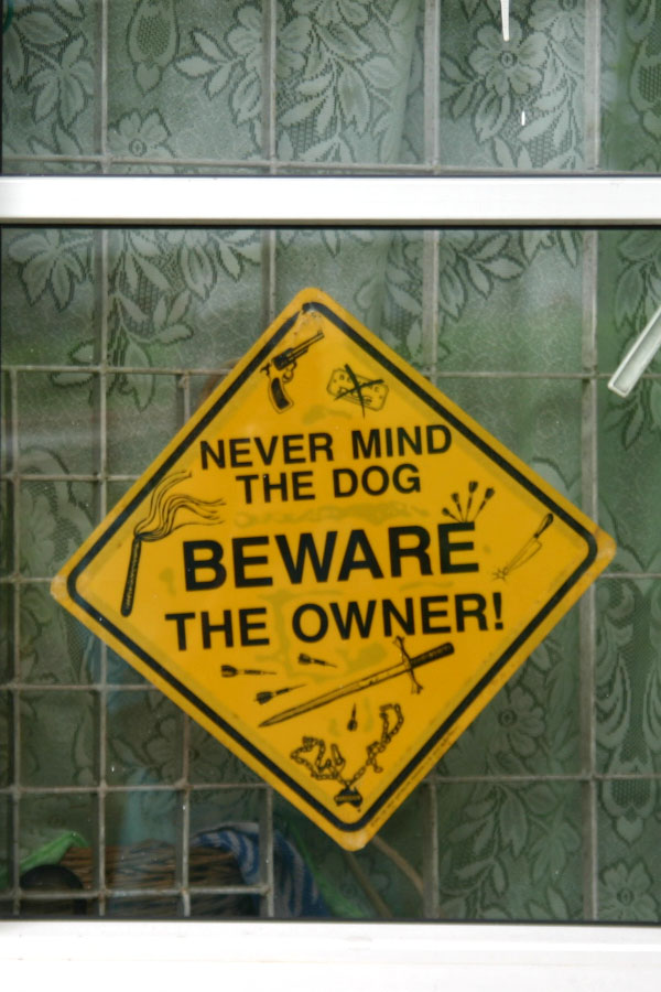 zchendevlemh: SG Sign #8: Beware the owner