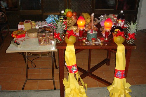 A New Year "BaiBai" Table