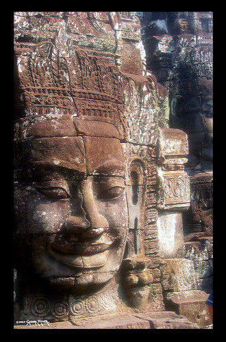 ONE OF THE FEW BUDDHA FACES LEFT AFTER REPEATED LOOTING