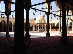 Di dalam Masjid  Amr ibn al-A’as, Kaherah, Mesir