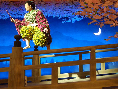 Hirakata great chrysanthemum doll show 枚方大菊人形 *4(moon)