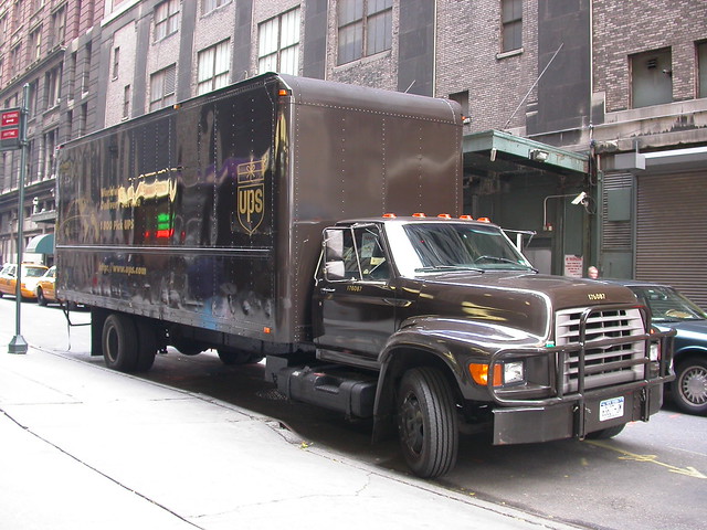 newyork nyc ford fseries f700 ups unitedparcelservice brown delivery package van freight