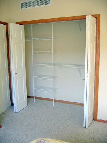Wardrobe Designs For Small Bedrooms. Types of Small Bedroom Closets