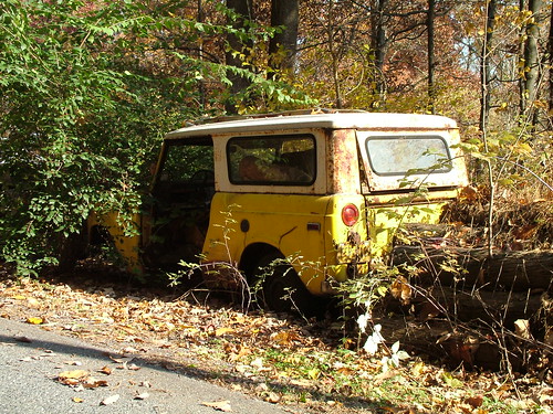 Flickr Discussing Abandoned Cars in Abandoned