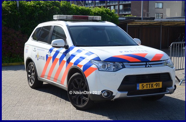 holland netherlands dutch foto cops nederland police cop brabant mitsubishi oost politie outlander hulpverlening nikondirk 5ttk91