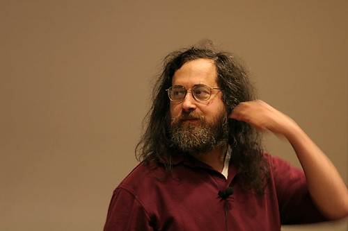 Thumb Si grabas un vídeo de Richard Stallman este debe ser en OGG