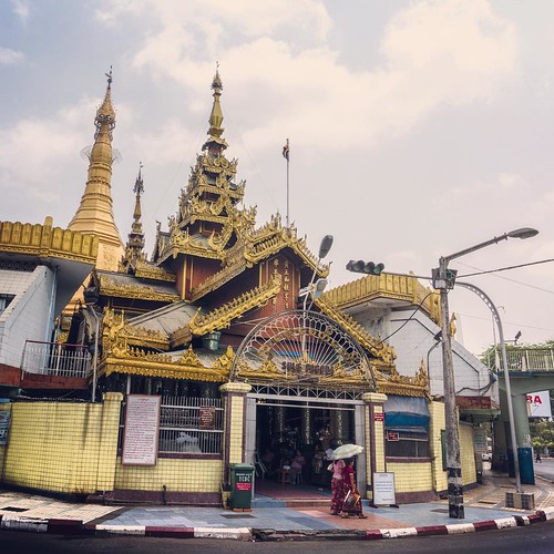 2013 5     #Travel #Memories #Throwback #2013 #May #Yangon #Myanmar       #Sule #Pagoda #Street #Peoples ©  Jude Lee