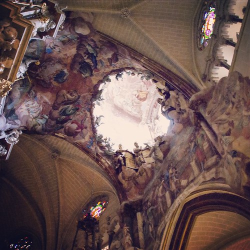 2012     #Travel #Memories #Throwback #2012 #Autumn #Toledo #Spain    ...     #Old #City #Town #Cathedral #Interior #Decoration #Sculpture #Ceiling #Hole #Ray #Light #Wall #Paintings #Stained #Glass ©  Jude Lee