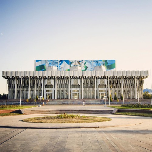    ...    ...          #Travel #Memories #Throwback #Tashkent #Uzbekistan ... #Square #Plaza #Theater #Building #Column #Parliament #Dome #Roof #Architecture #Peoples ©  Jude Lee