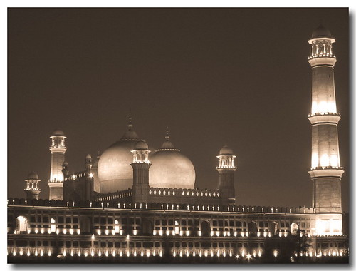 Badshahi Masjid at night, Lahore.