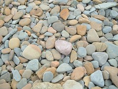 Stones on Nouster Bay beach, North Ronaldsay 19/09/05