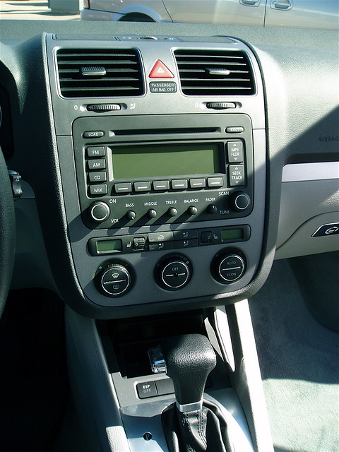 2005 volkswagen jetta 25l cd climatecontrol