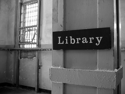 Bibliothèque de prison / Prison library