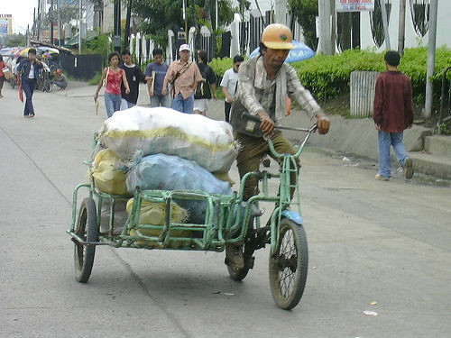 Tricycle transport junk pedal power Pinoy Filipino Pilipino Buhay  people pictures photos life Philippinen  菲律宾  菲律賓  필리핀(공화국) Philippines    