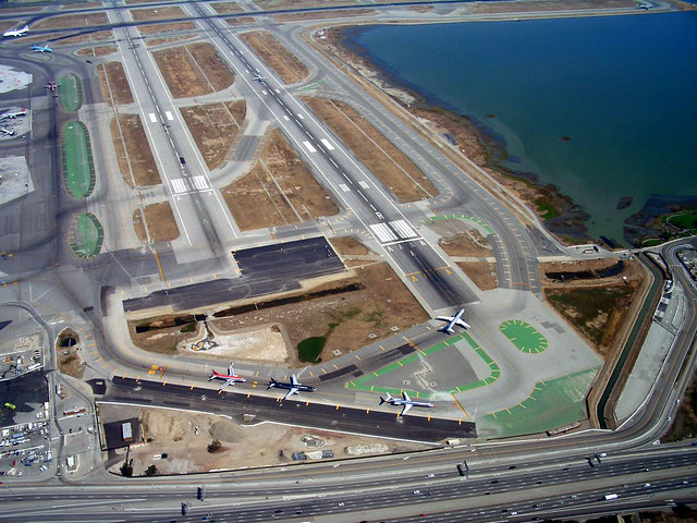 SFO: West field runways