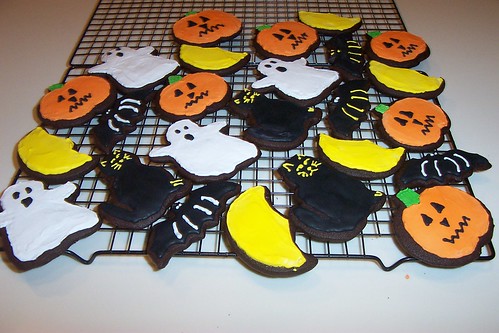Halloween Cookies by Fingers In The Frosting.