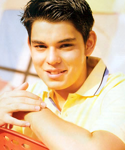 Richard Gutierrez and KC Concepcion signs movie deal with Star Cinema