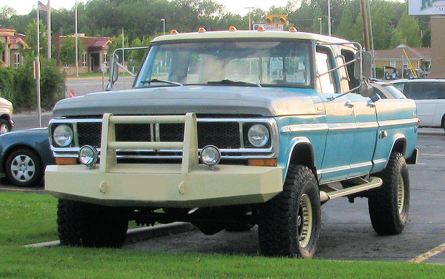 old blue classic ford truck vintage 4x4 pickup pickuptruck vehicle 1970 1970s madeinusa americanmade fourwheeldrive heavyduty fomoco f250 pushbar 4door crewcab highboy 34ton oddpanel eyellgeteven