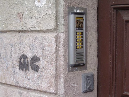 Street Stencil Graffiti - Action PacMan (Tamarit Street - Barcelona)