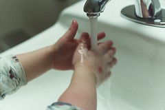 everett washing hands