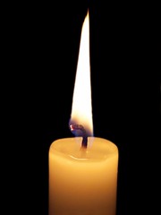 Bright candle in the darkness / Leuchtende Kerze im Dunkel