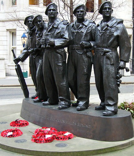 Selfridges Window Display · World War 2 Memorial, Whitehall 