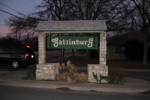 Gatlinburg street entrance sign