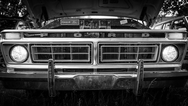 old white black classic ford f150 grill 1977