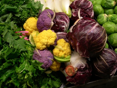 紫色和黃色花椰菜