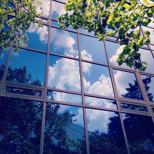               ... #Seoul #Building #Glass #Reflection #Sky #Cloud #Tree ©  Jude Lee