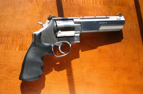 44 magnum revolver. Smith and Wesson 44 Magnum