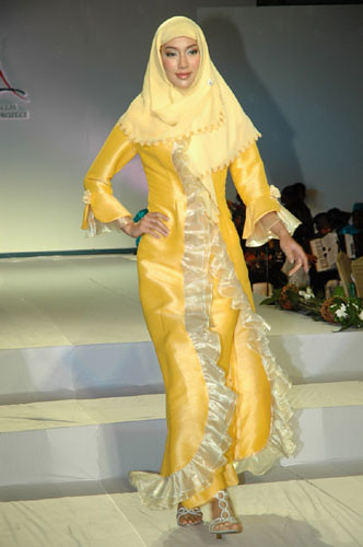 Elegant Muslim Fashion in Yellow Gallery Jilbab