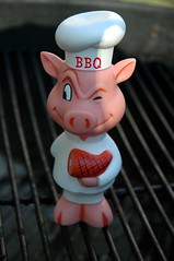 BBQing Pig (front) by ricko