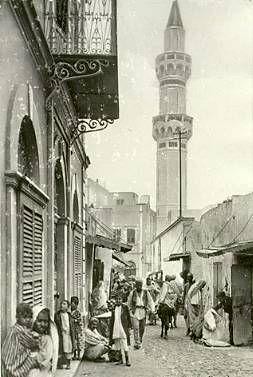 صور قديمه لمدينة طرابلس الغرب 90612502_4520baa8d1